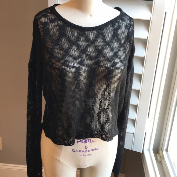 Forever 21 Sweaters - Forever 21 open knit black sweater M